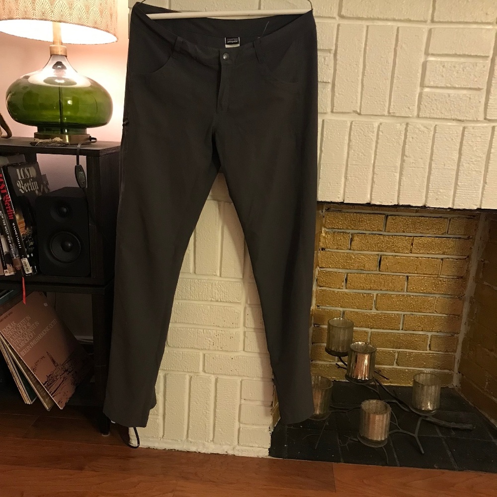Patagonia Women's hiking pants, size 6